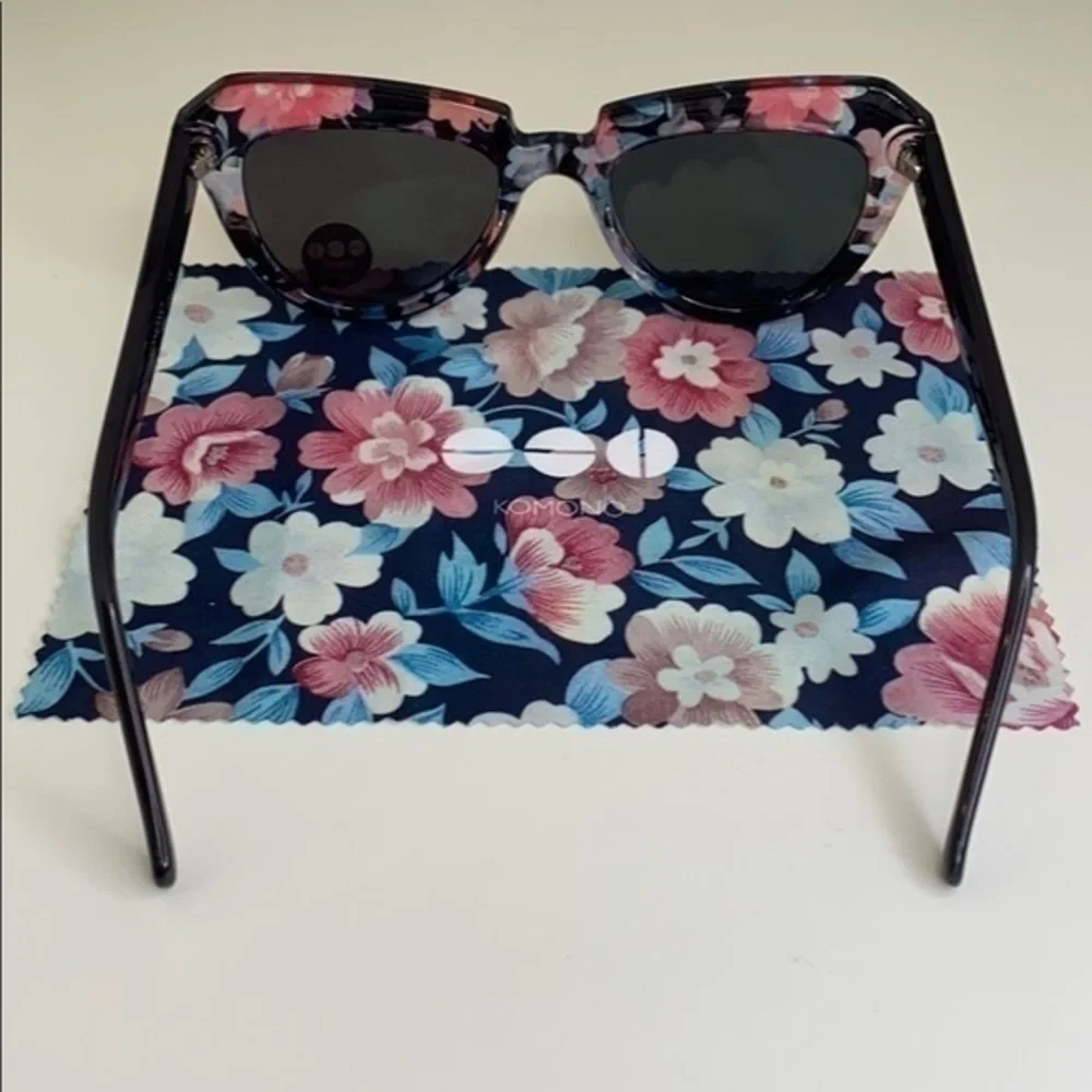 Komono New Stella Floral Sunglasses